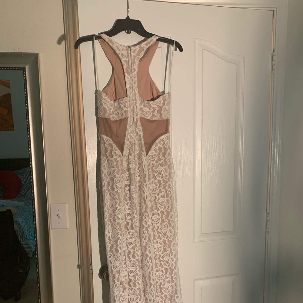 PROM DRESS - Picture 3 of 5